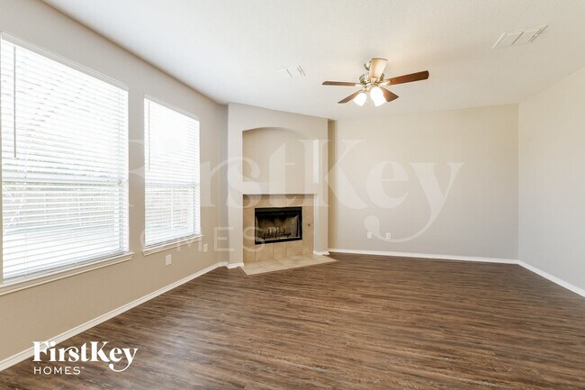 Building Photo - 1412 Pine Ridge Rd