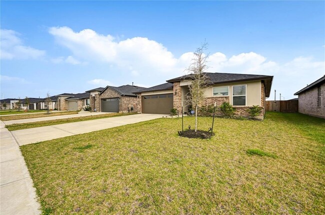 Building Photo - 29919 Reagans Rnch Dr