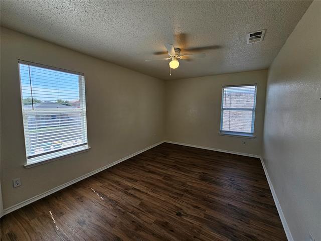 Building Photo - 1356 Fox Glenn