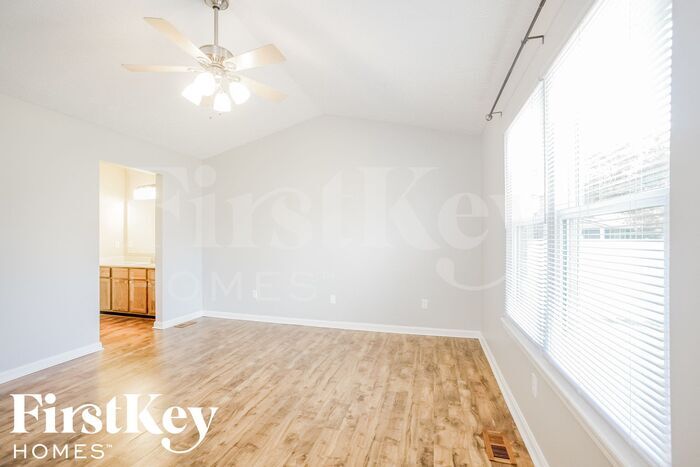 Building Photo - 6560 Springview Dr