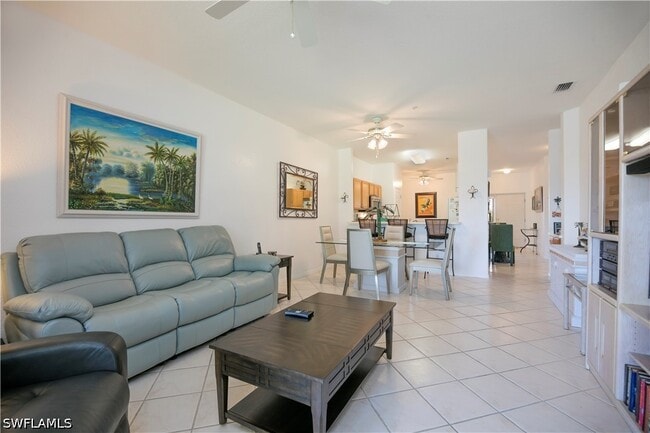 Building Photo - 3964 Bishopwood Ct E