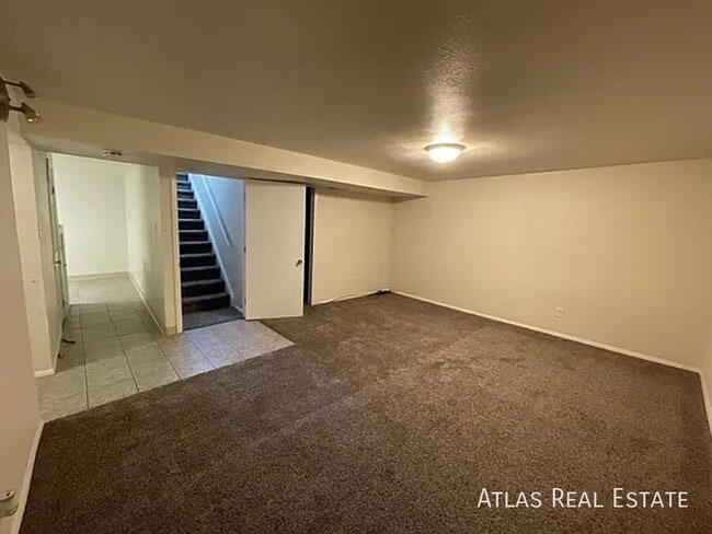 Building Photo - 995 Ingalls St