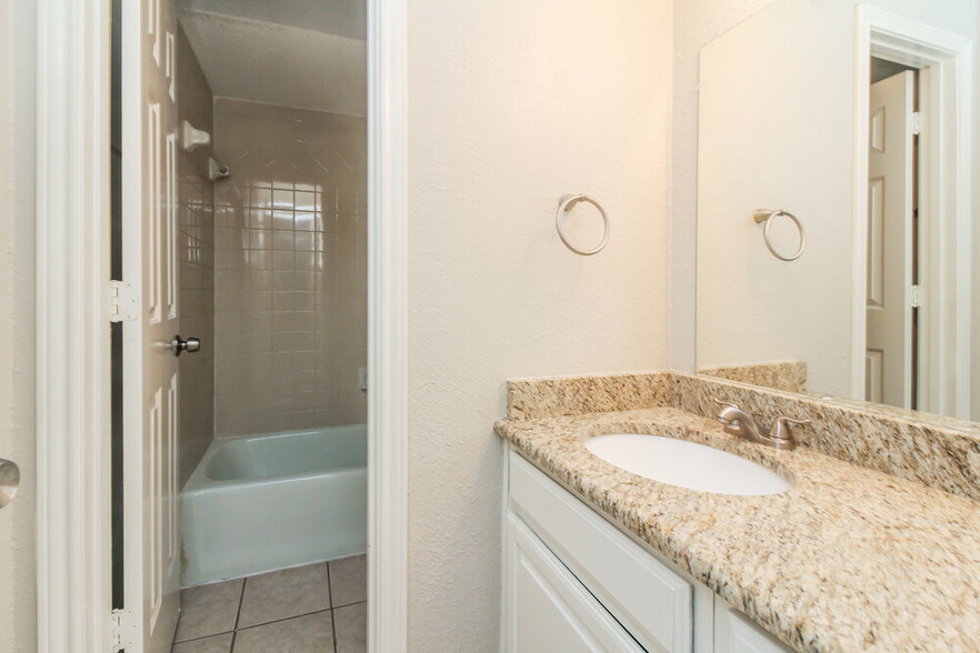 Building Photo - 429 Partridge Cir