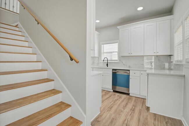 Building Photo - 4707 Boundary St