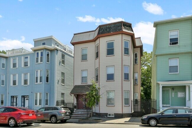 Building Photo - 34-36 Boston St