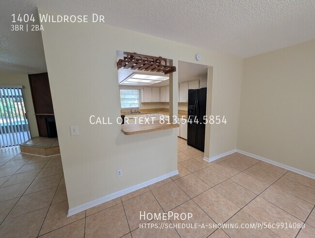 Building Photo - 1404 Wildrose Dr