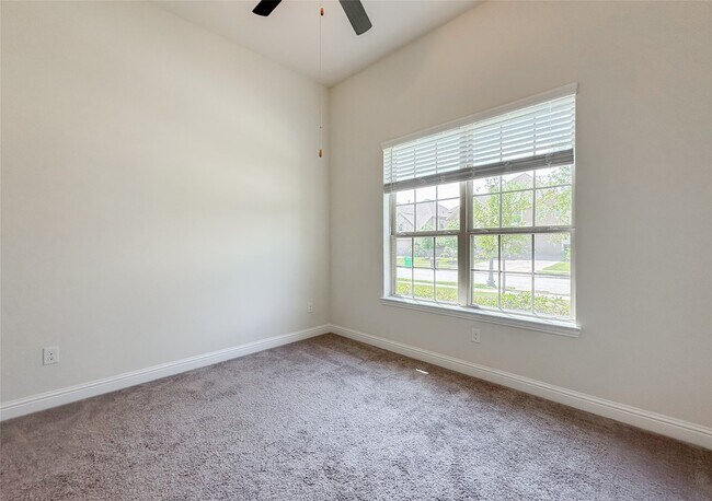 Building Photo - 6710 Gallinas Wy