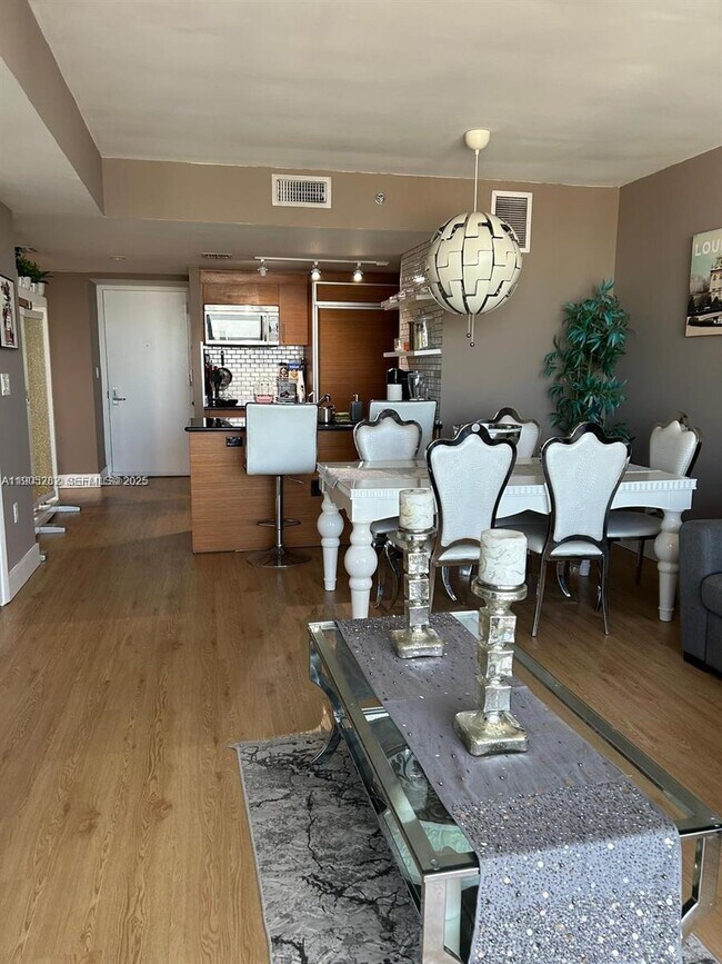 Building Photo - 50 Biscayne Blvd