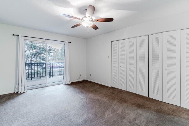 Building Photo - 2BD/2BA Condo located in Perkins Gardens