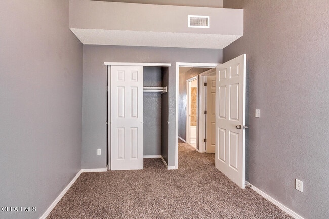 Building Photo - 14240 Bryce Dr