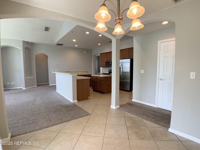 Building Photo - 1213 Harbour Town Dr