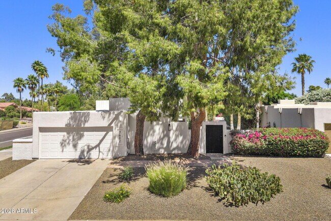 Building Photo - 7602 E Vía Del Reposo