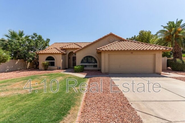 Building Photo - 2381 W Redwood Dr