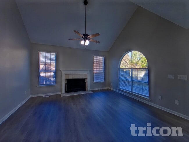 Building Photo - 409 Glen Eagle Cir