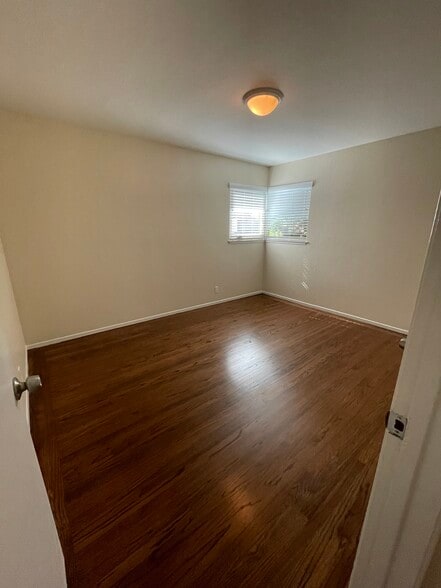 2nd bedroom - 2934 Brookdale Ave