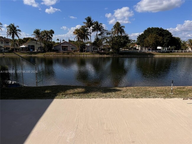 Building Photo - 9414 SW 164th Ct