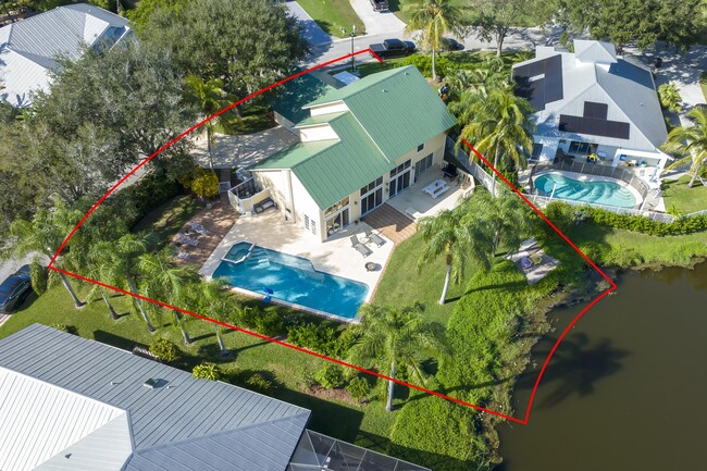 Building Photo - 10381 SE Jupiter Narrows Dr