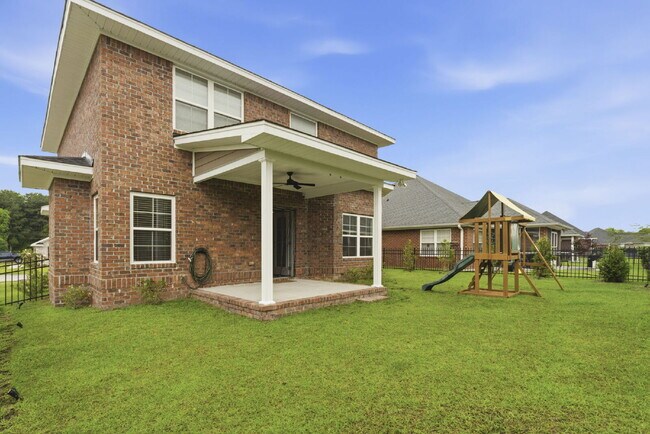 Building Photo - Now available, freshly painted with a community pool!