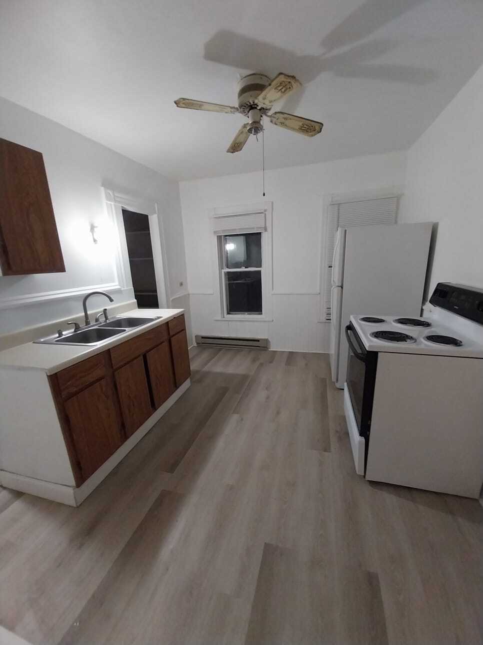 Building Photo - 11 Columbia Ave