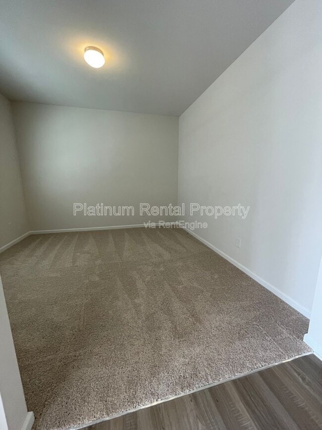 Building Photo - 74 Hampton Rdge Wy