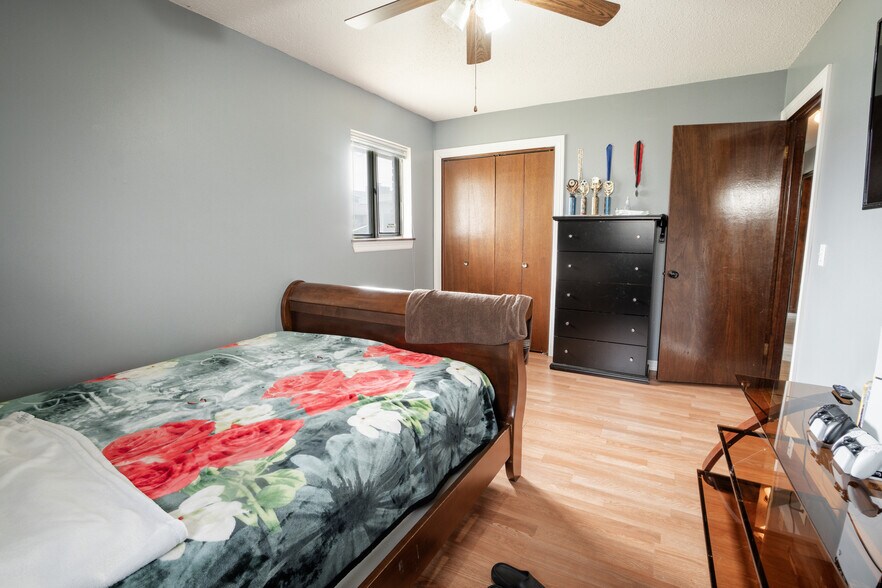 Building Photo - 2308 SW 76th St