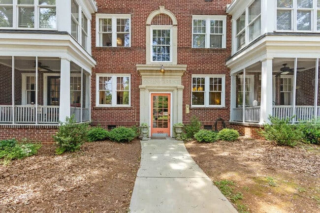 Building Photo - 500 Queens Rd