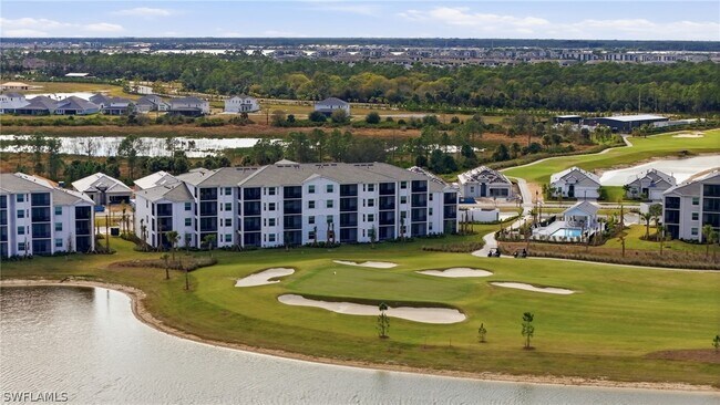 Building Photo - 15345 Grn Acrs Ave