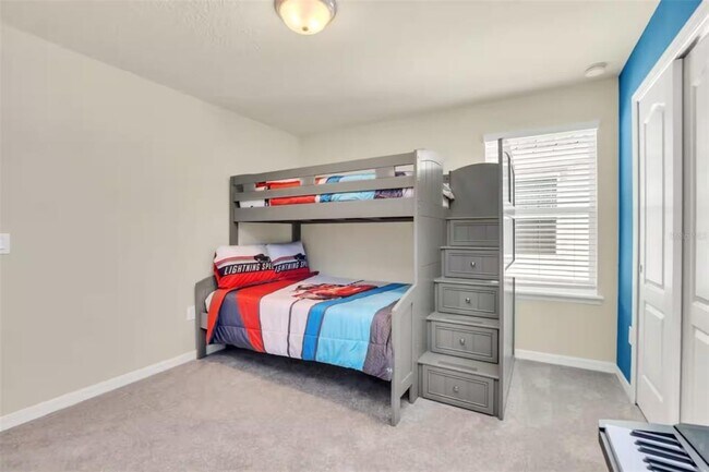 Building Photo - 7267 Oakmoss Loop