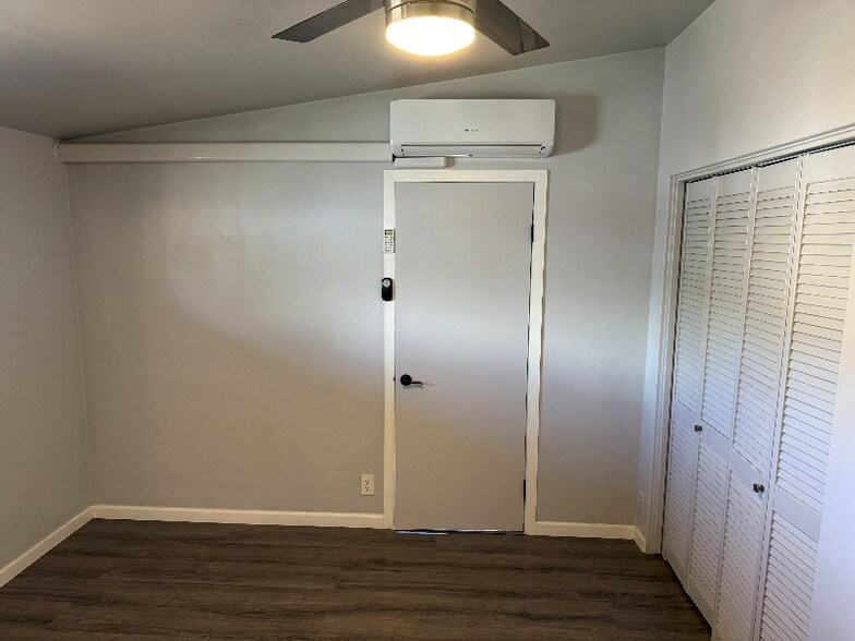 Building Photo - 4240 N 4th Ave