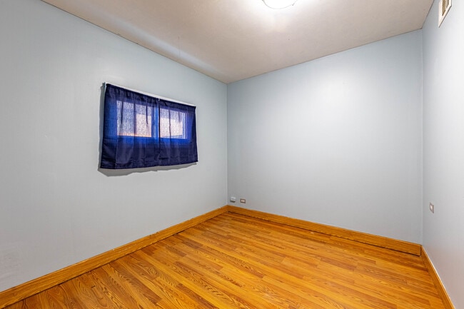 Building Photo - 7740 S Laramie Ave