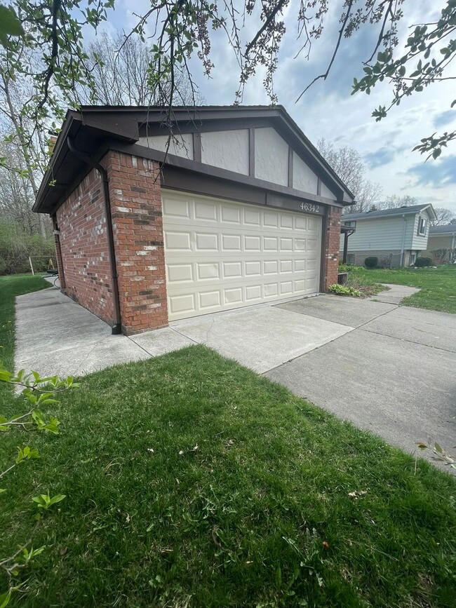 Building Photo - 46342 Bartlett Dr