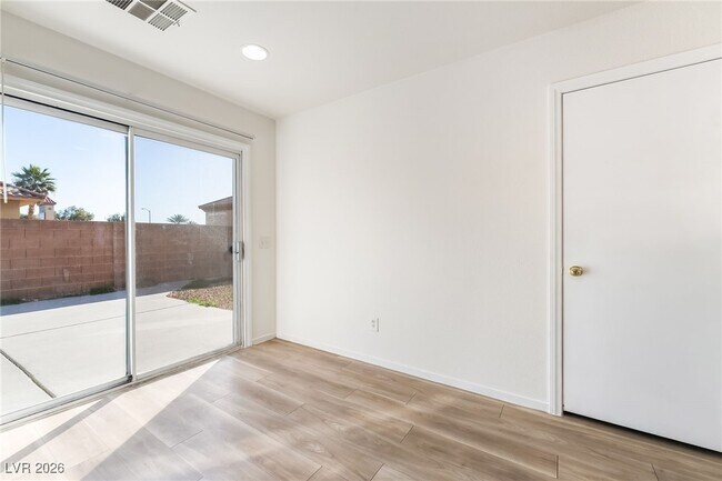 Building Photo - 5474 Jacobs Field St