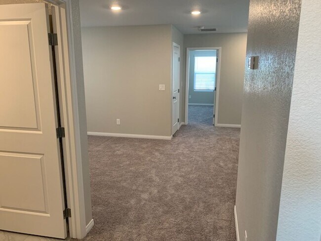 Building Photo - COMING SOON! NICE 4 BEDROOM HOME IN CENTENNIAL HILLS-NORTHWEST AREA!!!