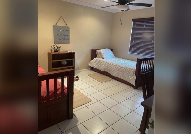 Building Photo - 21218 Lago Cir