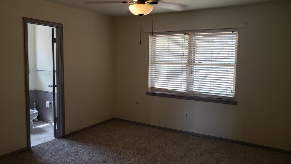 Building Photo - 5312 Chad Rd