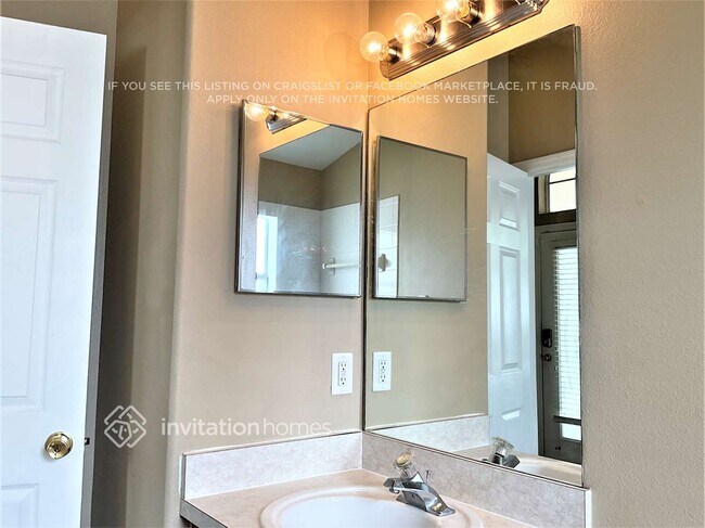 Building Photo - 206 Jessamine Dr