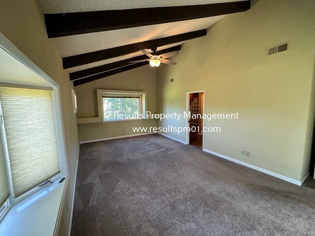 Building Photo - Rustic Rocklin 3 Bed Home