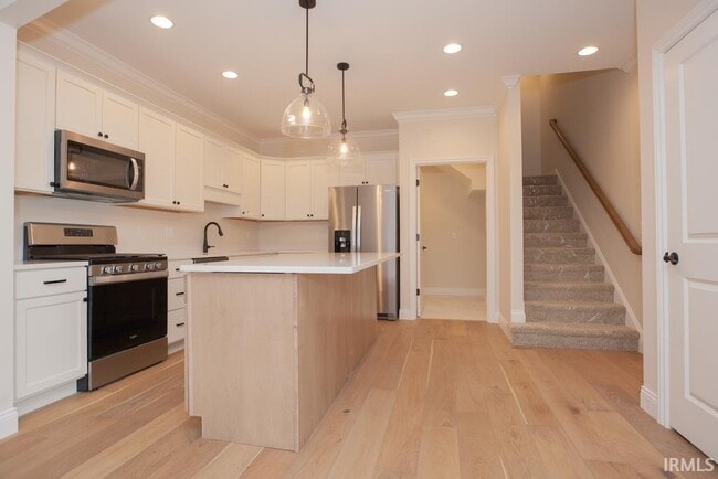 Building Photo - 3000 White Oak Trl
