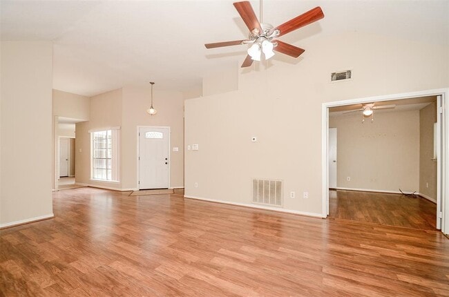 Building Photo - 1807 Trendwest Dr