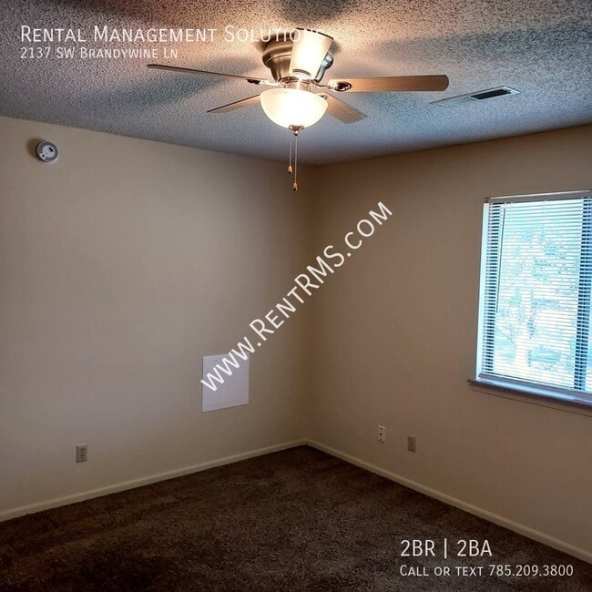 Building Photo - 2137 SW Brandywine Ln