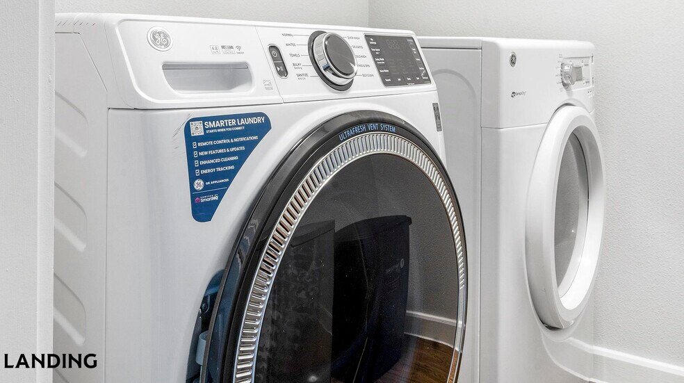 Building Photo - 4300 Cromwell Dr