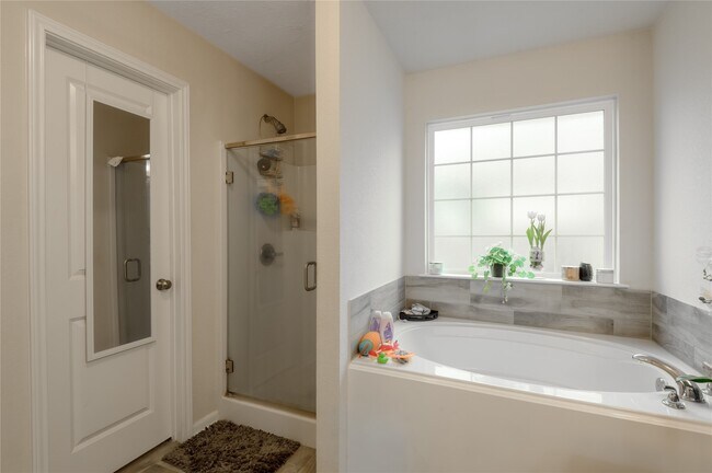 Building Photo - 106 Rudder Wy