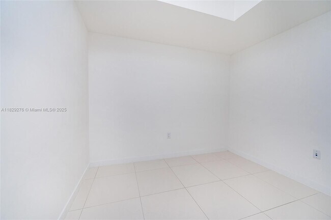Building Photo - 7825 NW 107th Ave