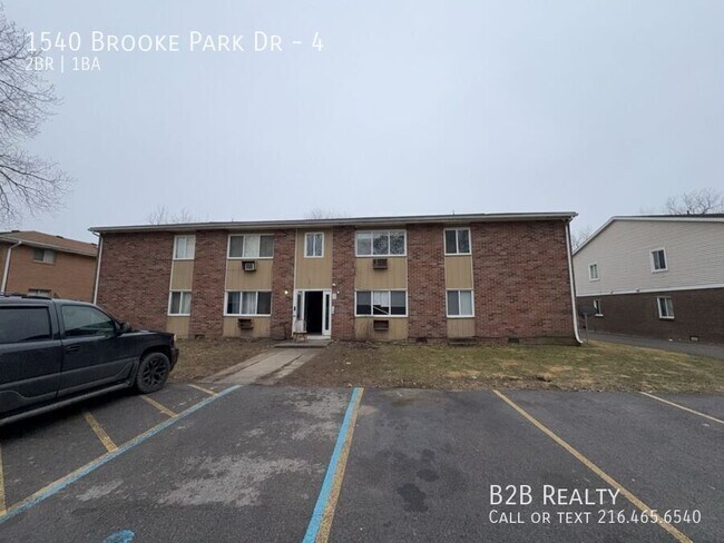 Building Photo - 1540 Brooke Park Dr