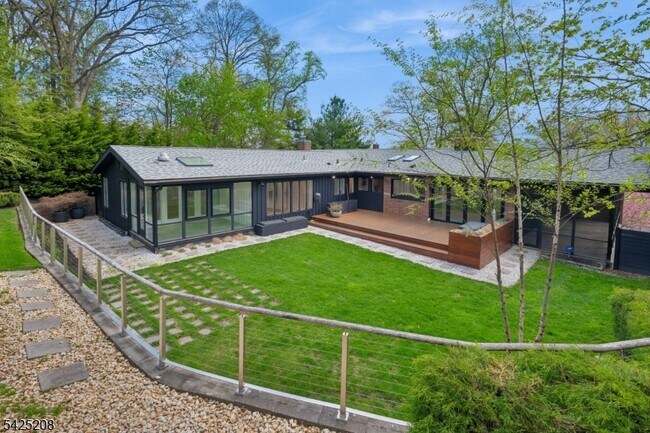 Building Photo - 293 Wyoming Ave