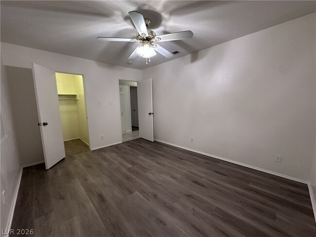 Building Photo - 7213 Roe Ct