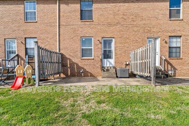 Building Photo - 1630 Baltimore Dr
