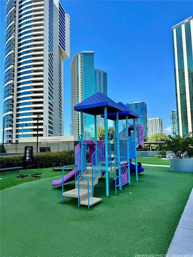 Building Photo - 88 Piikoi St