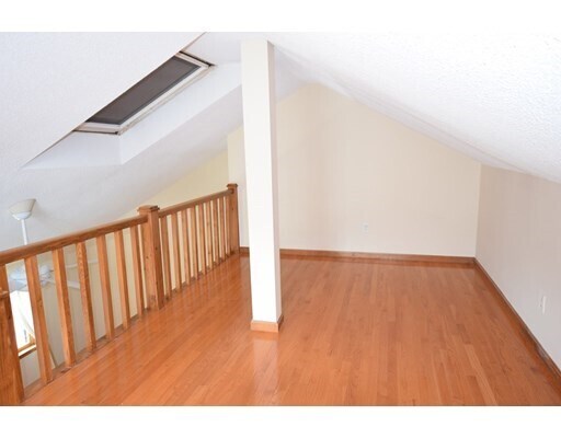 Building Photo - E52 Scotty Hollow Dr