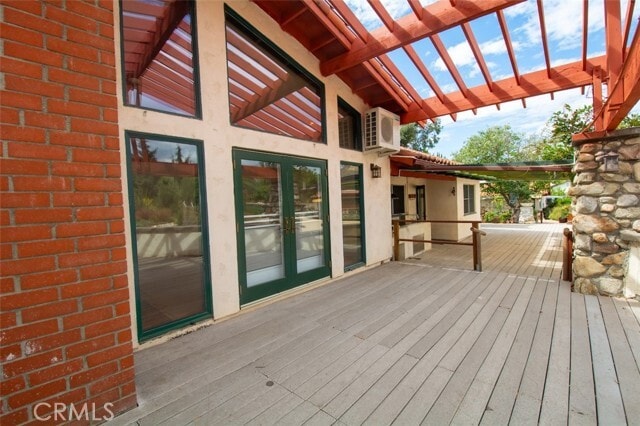 Building Photo - 3643 N Mills Ave
